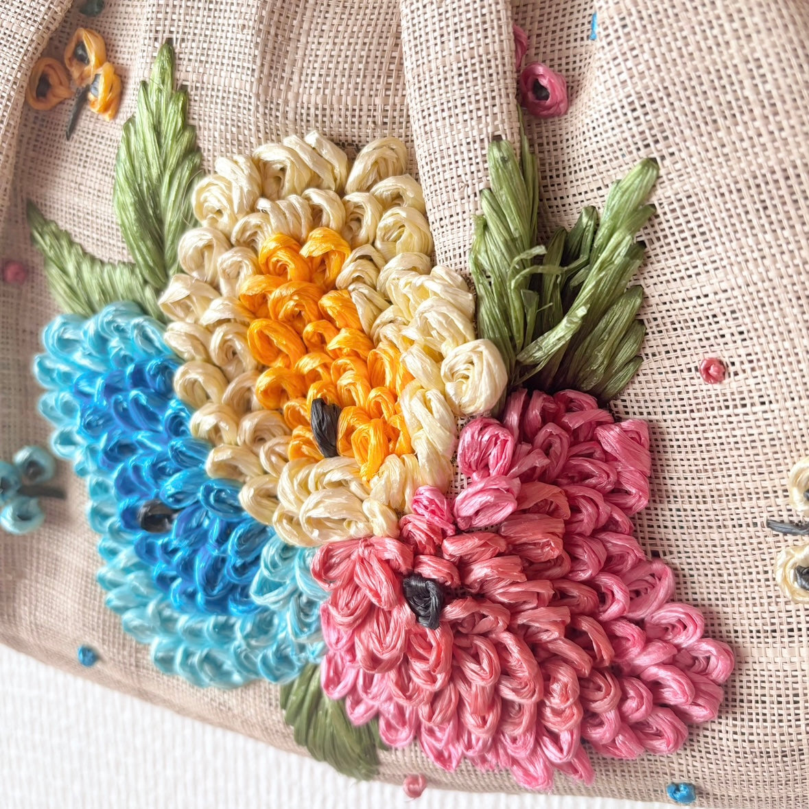 Vintage 60s Finely Woven Straw Flower Bag