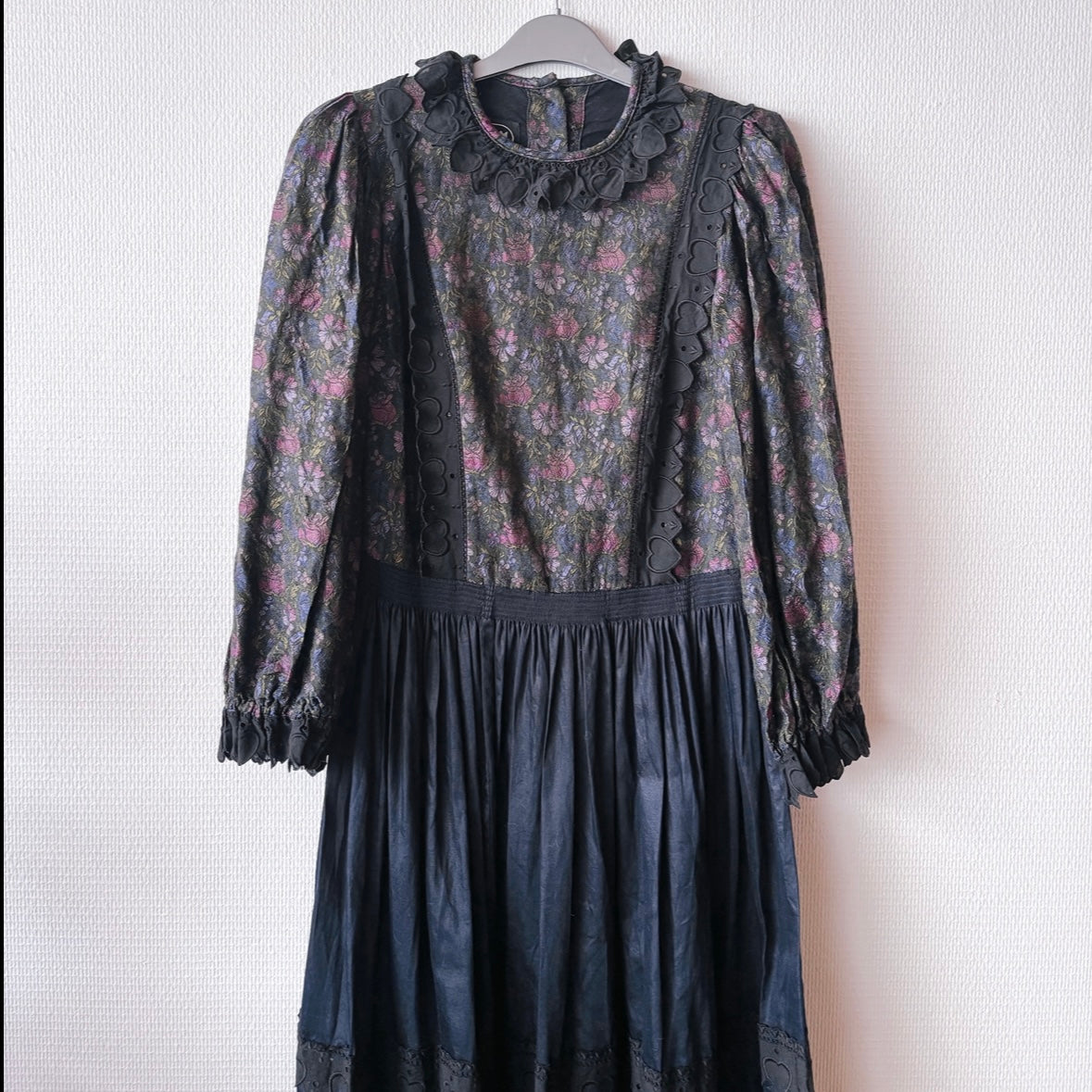 Austrian Black Dress S