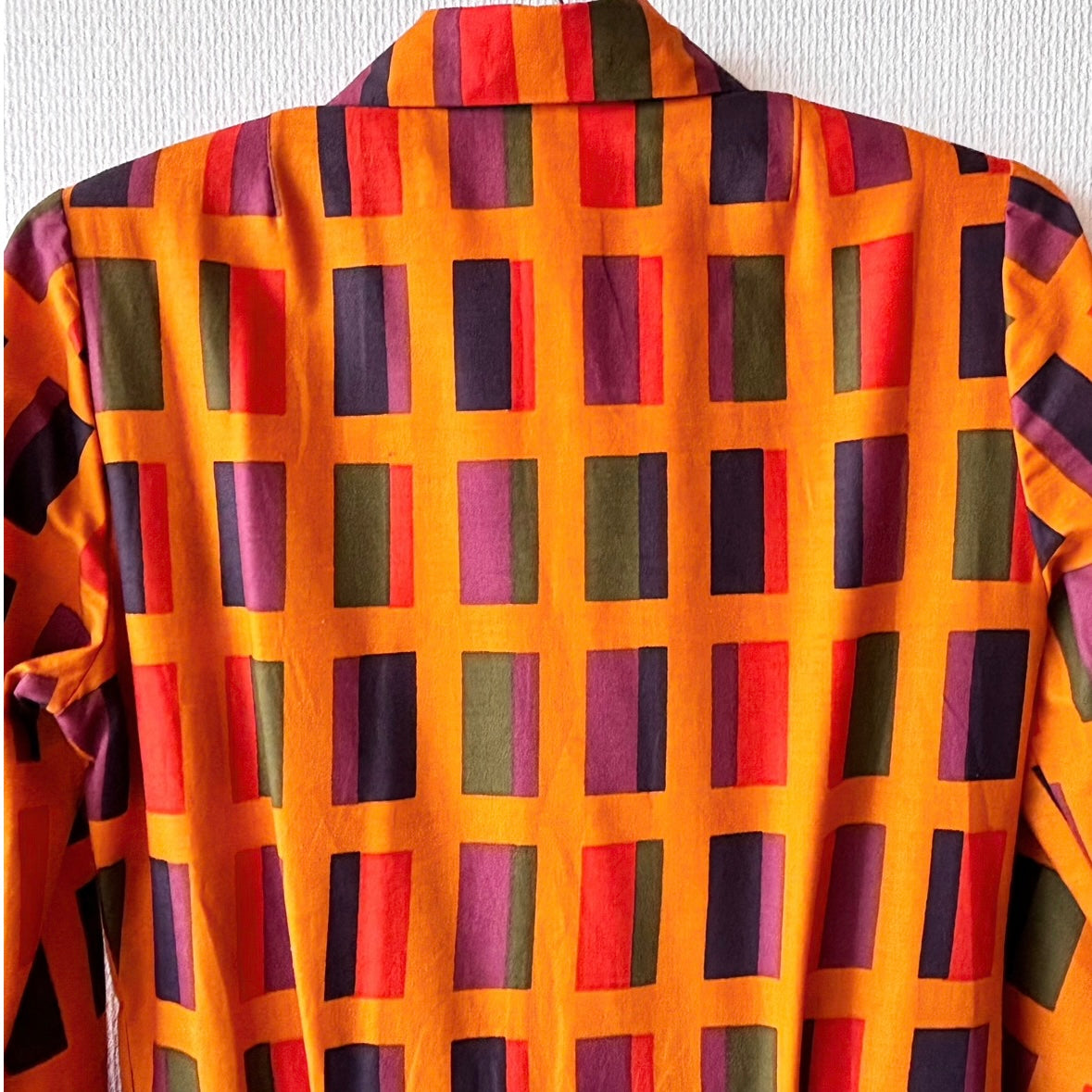 close-up of the pattern on the backside of Marimekko 1975 dress