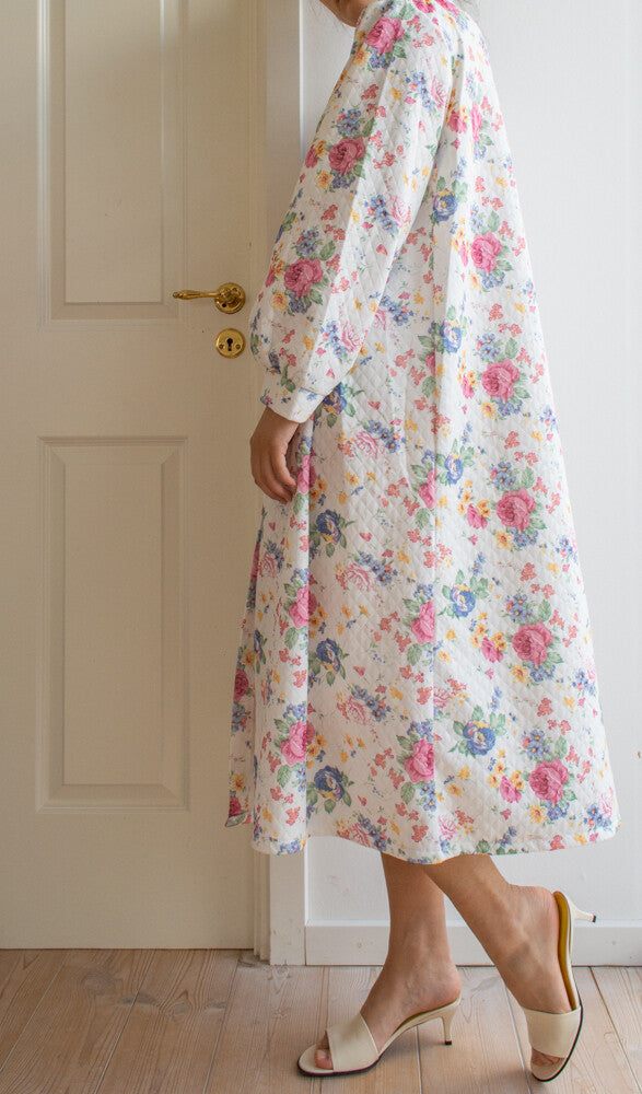 White flower robe L