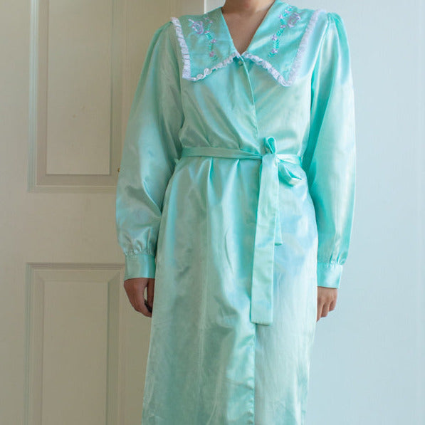 Mint green robe M/L