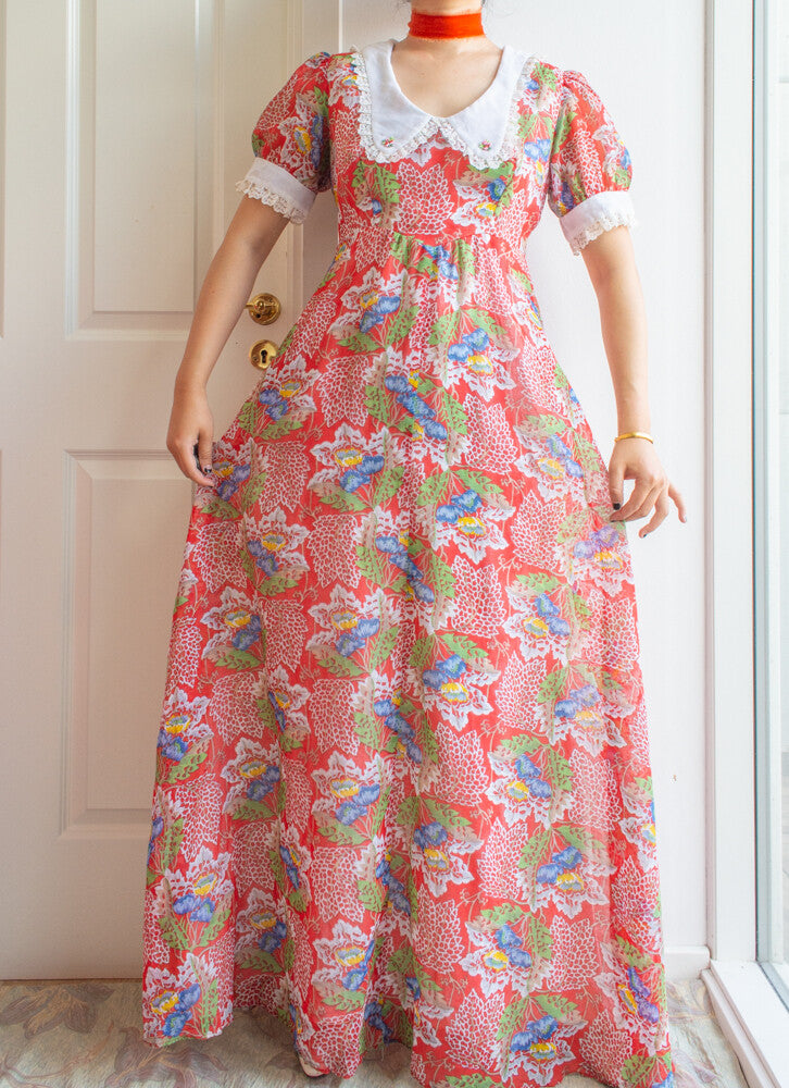 Antique-inspired dress M/L