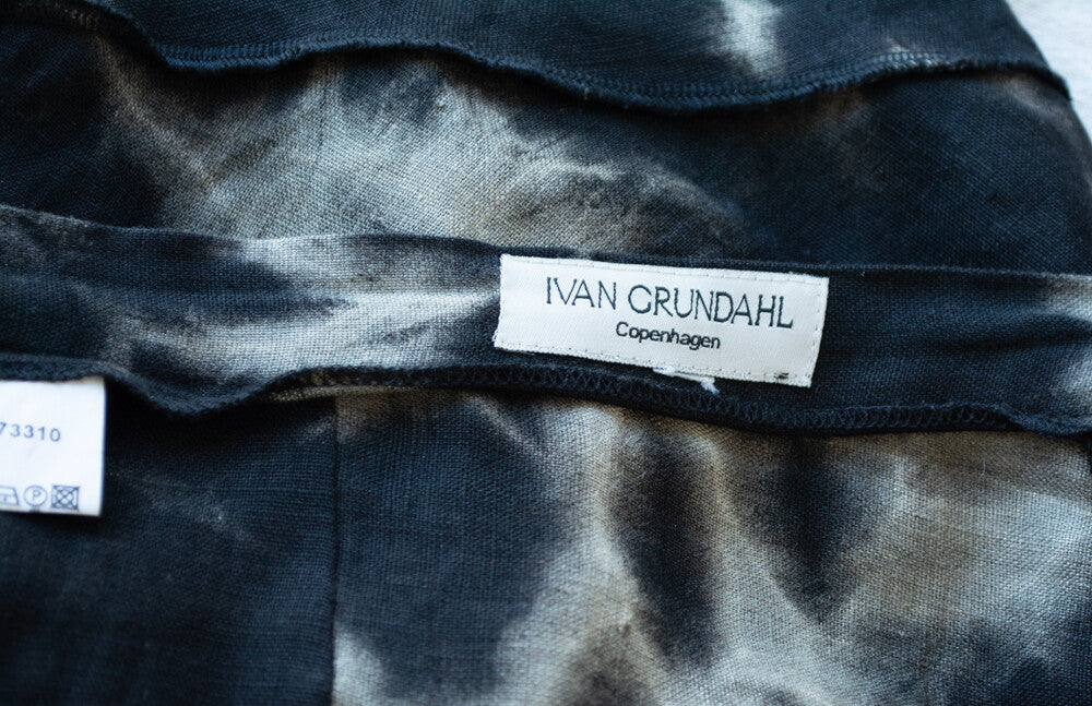 Ivan Grundahl black skirt M/L