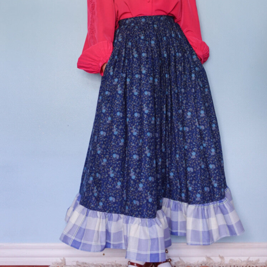 Redesign dark blue skirt S/XS