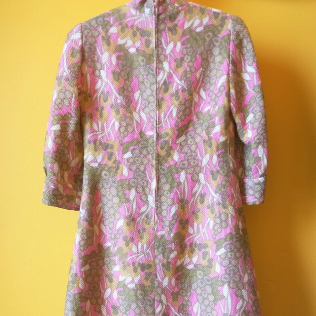 Pink pattern vintage dress XS