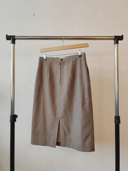 Gucci wool skirt M/L