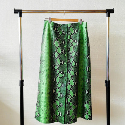 Green snake pattern skirt M/L