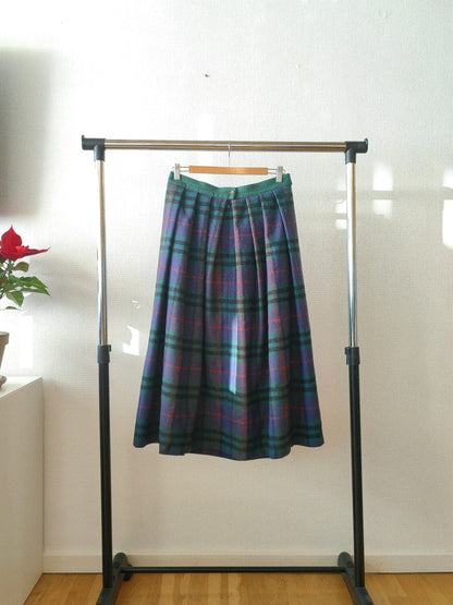 New wool skirt M/L