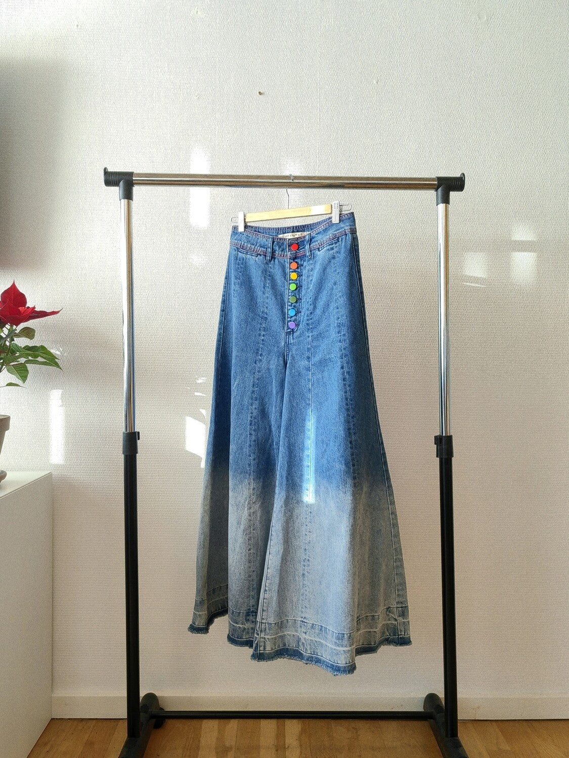 Wide-bottom denim pants S