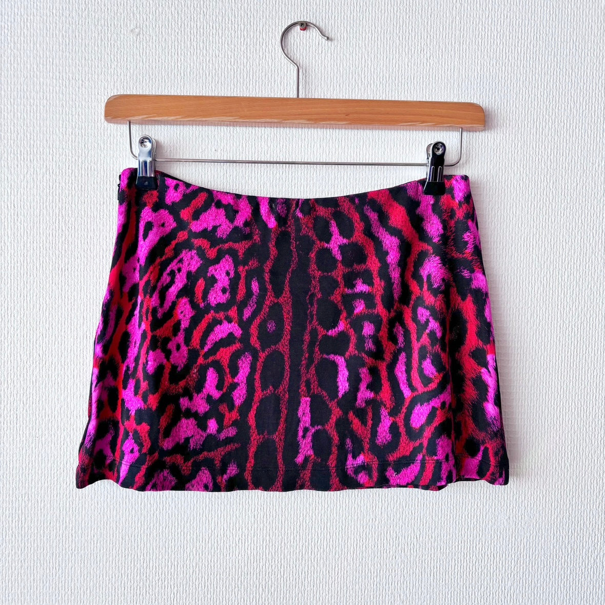 Red and pink leopard print fashion