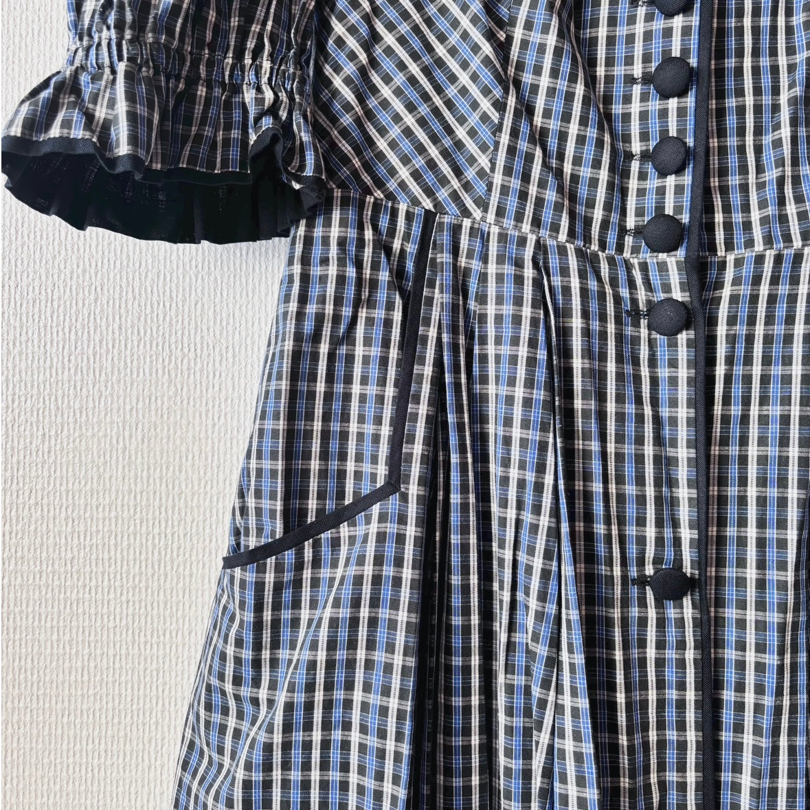Austrian Folk Dress in Dark Blue Red Vintage Austrian Folk Dress in Dark Blue Red Vintage