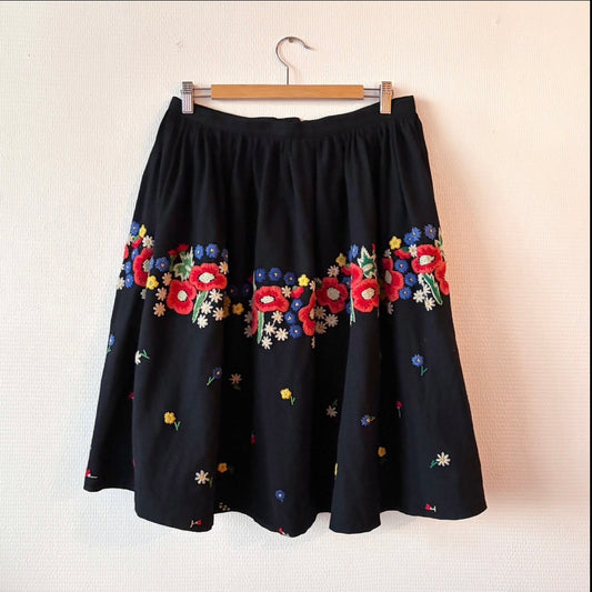 Vintage Black Midi Skirt M